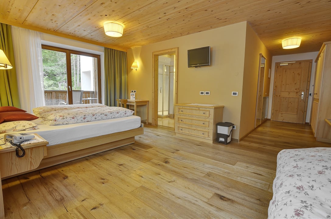 Zimmer Hotel Monte Paraccia