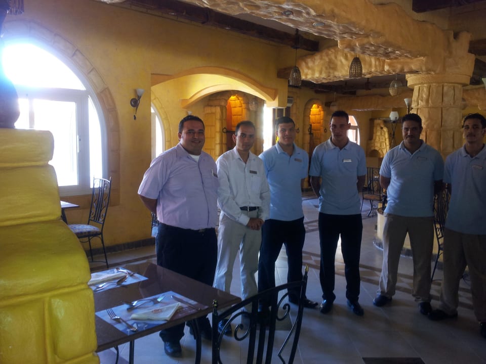 Cave du Roi Mitarbeiter Pickalbatros Alf Leila Wa Leila Resort - Neverland Hurghada