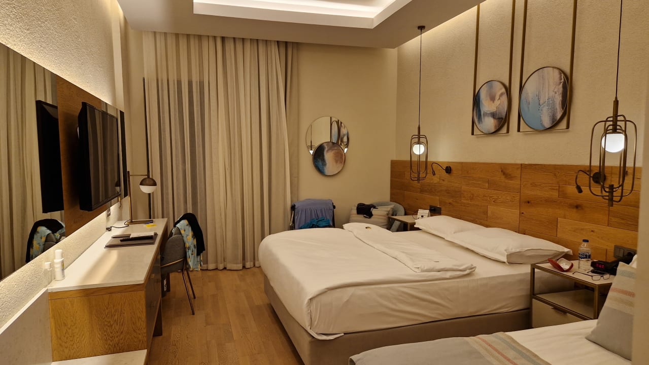 Zimmer Hotel Miramare Beach