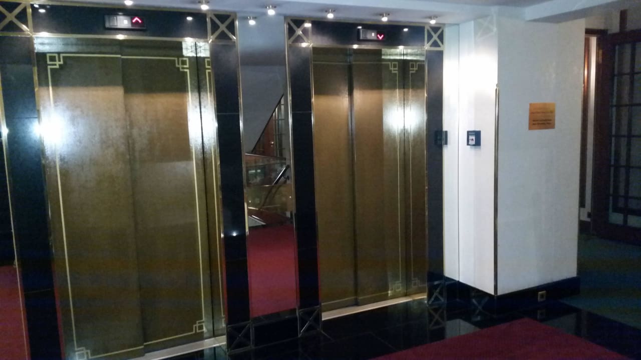 Die Aufzüge Best Western Premier Grand Hotel Russischer Hof