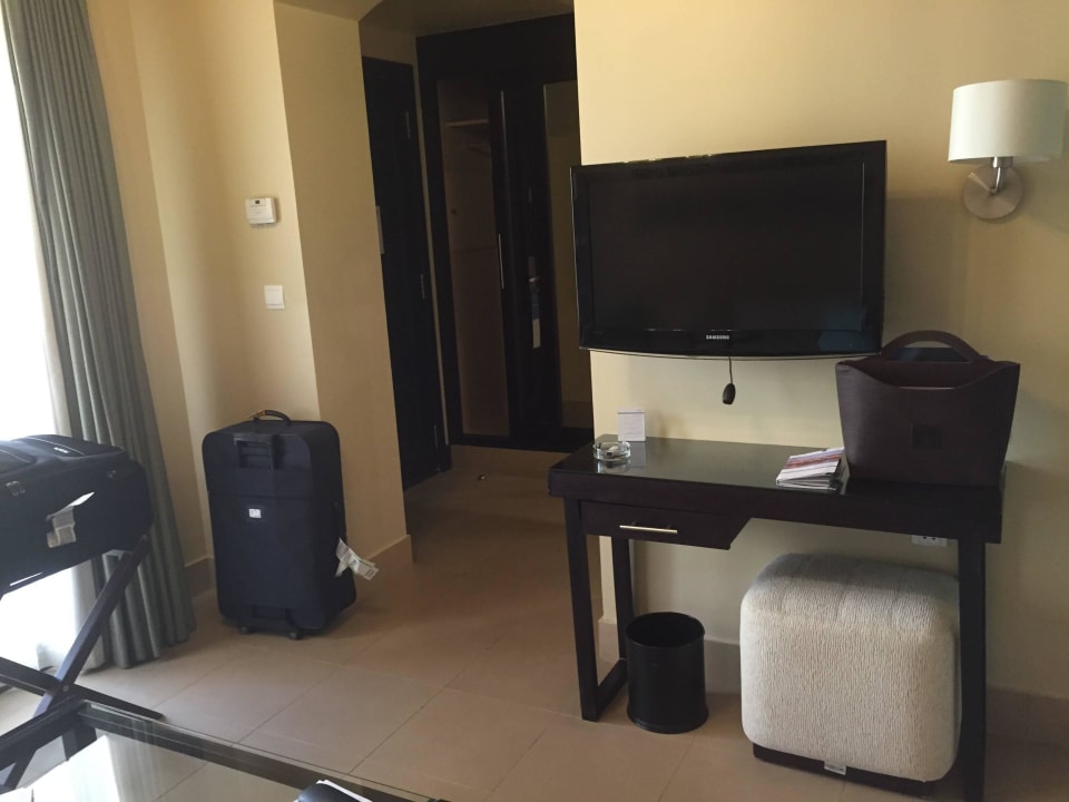 Zimmer The Cove Rotana Resort
