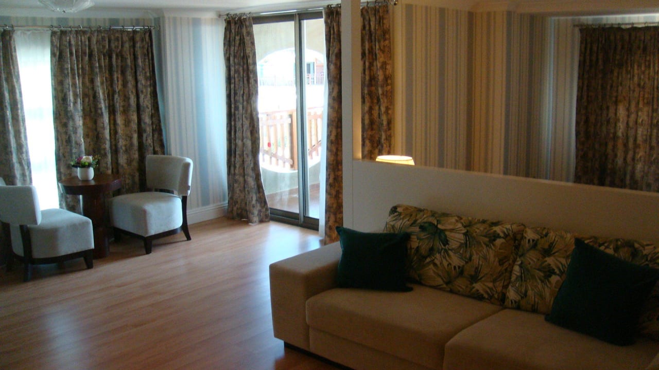 Suite Quattro Beach Spa & Resort