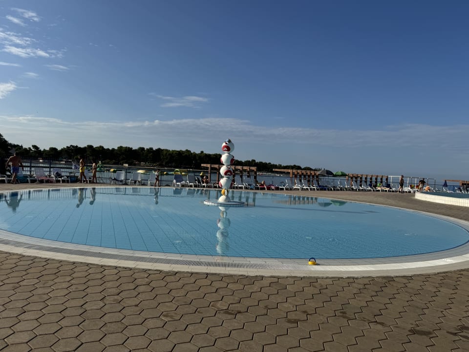 Pool Apartments Polynesia Plava Laguna