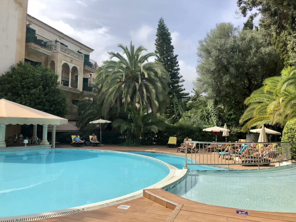 Pool Lago Garden