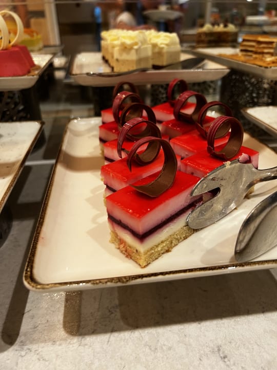 Gastro Acanthus Cennet Barut Collection