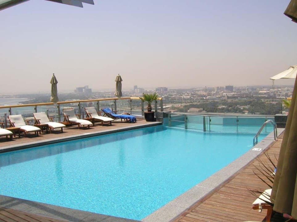 Dubai Hilton Creek auf dem Dach #1 Golden Sands Hotel Creek