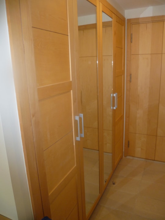 Kleiderschrank Side Mare Resort & Spa