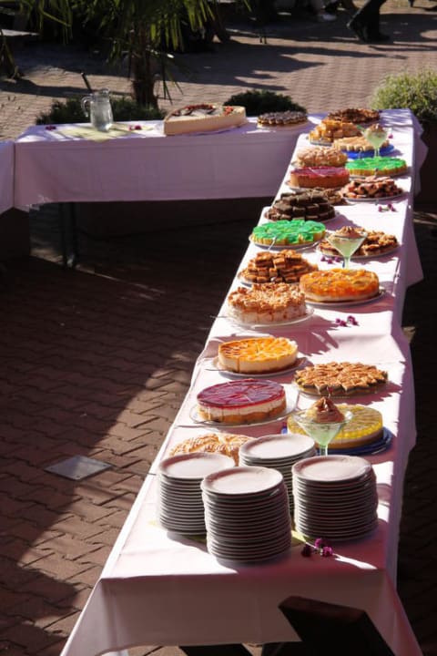 Kuchenbuffet Gasthof Brauner Hirsch