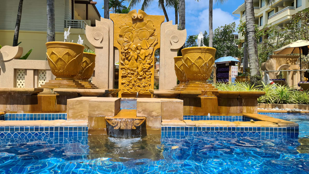 Pool Holiday Inn Resort Phuket