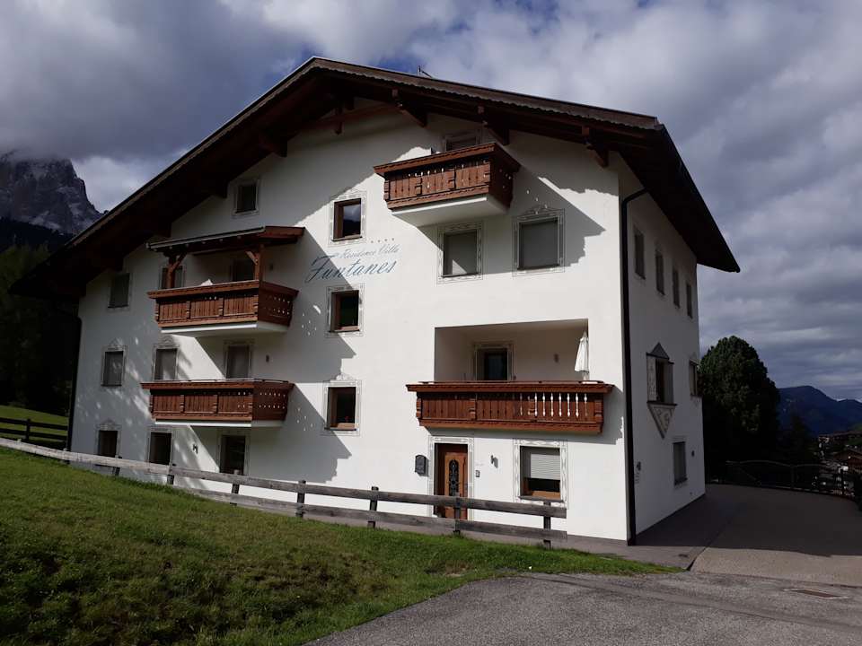 Außenansicht Residence Villa Funtanes