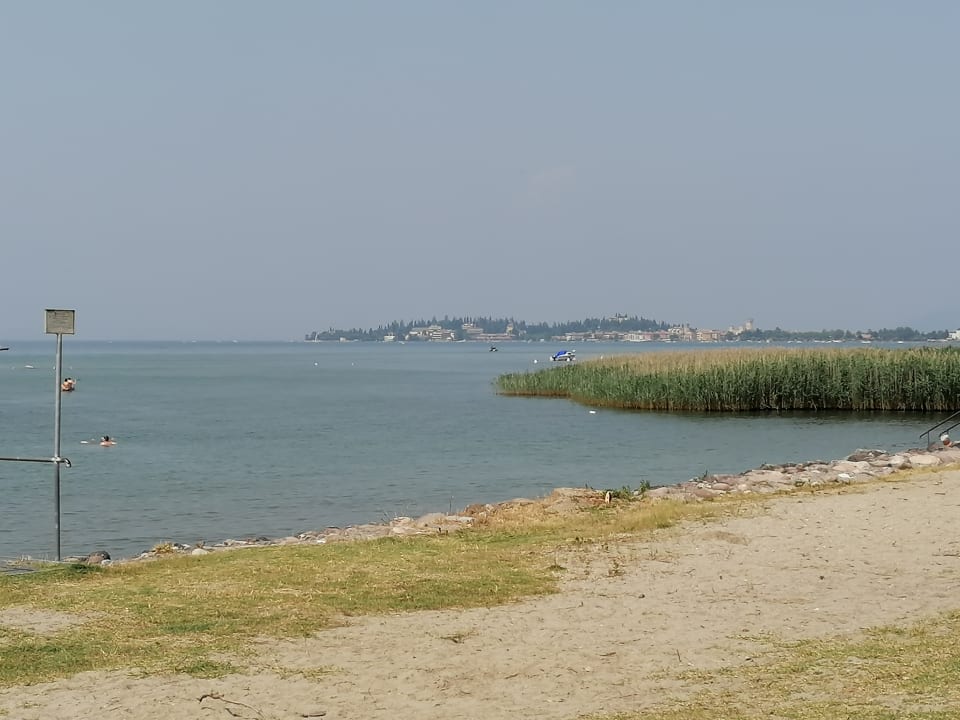Strand The Garda Village