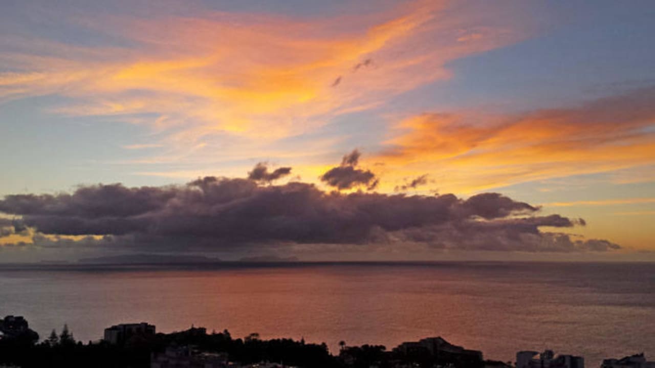 Farbenspiel am Morgen Hotel Madeira Panoramico