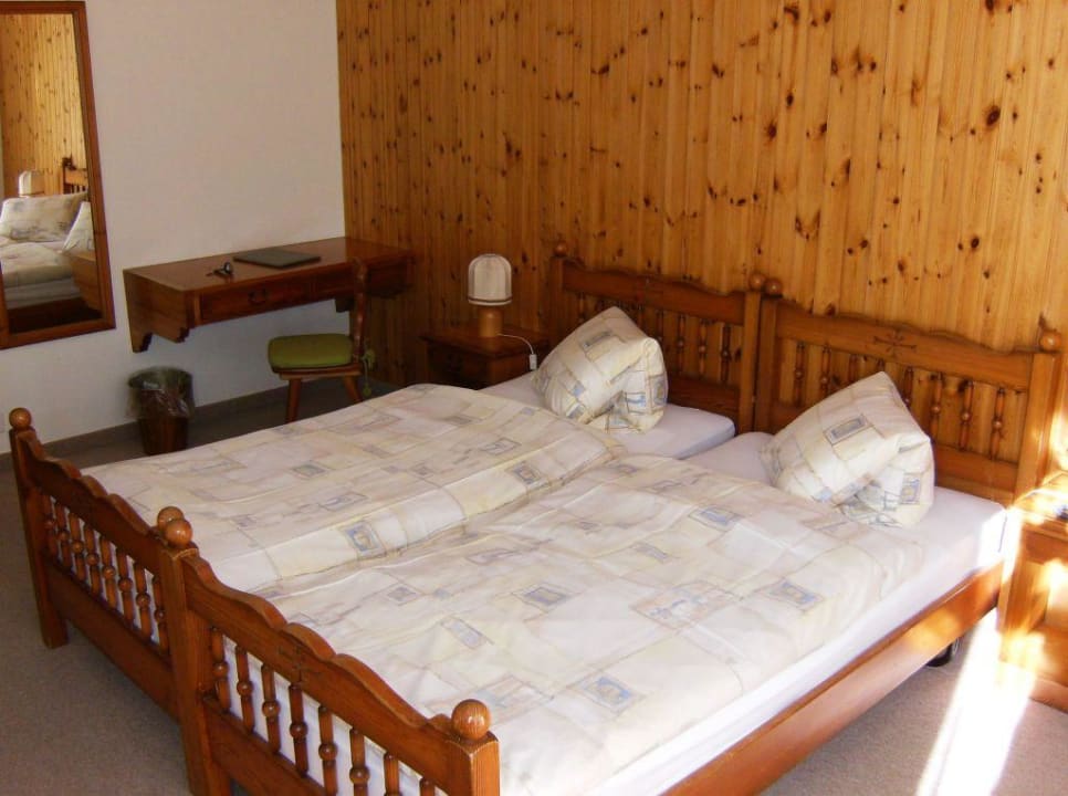 Zimmer Hotel Alpenblick Leukerbad-Therme
