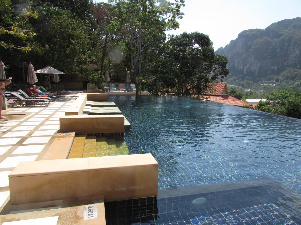 Panoramapool (3tes Gebäude) Avani Ao Nang Cliff Krabi Resort
