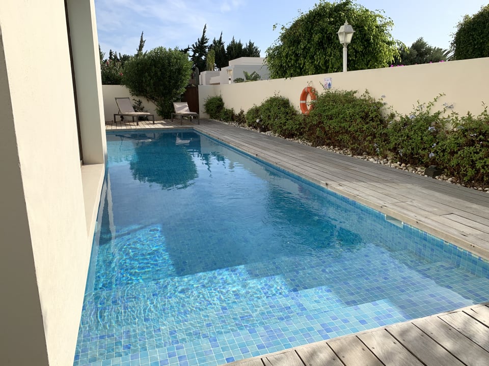 Zimmer Alondra Villas & Suites