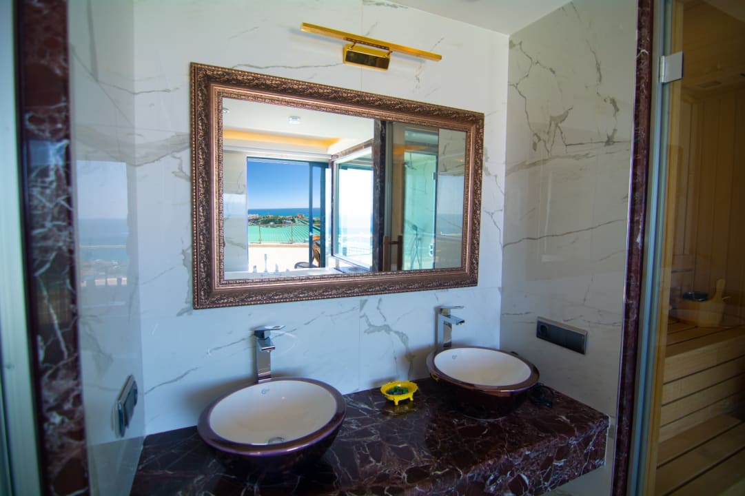 Zimmer Elite Luxury Suite & Spa