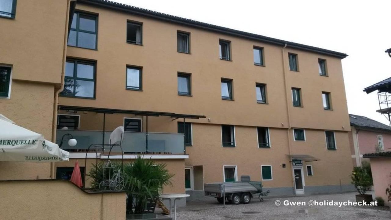 Hotel von Hof-/Gartenseite aus Hotel Via Roma