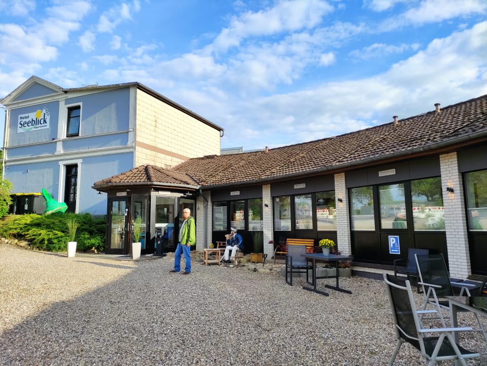 Außenansicht Hotel Garni Seeblick am Sankelmarker See