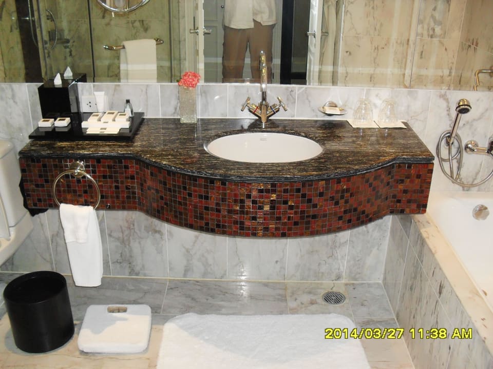 Blick ins Bad JW Marriott Hotel Bangkok