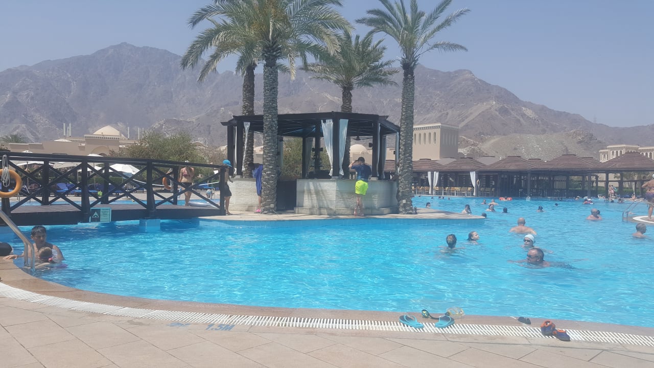 Pool Miramar Al Aqah Beach Resort