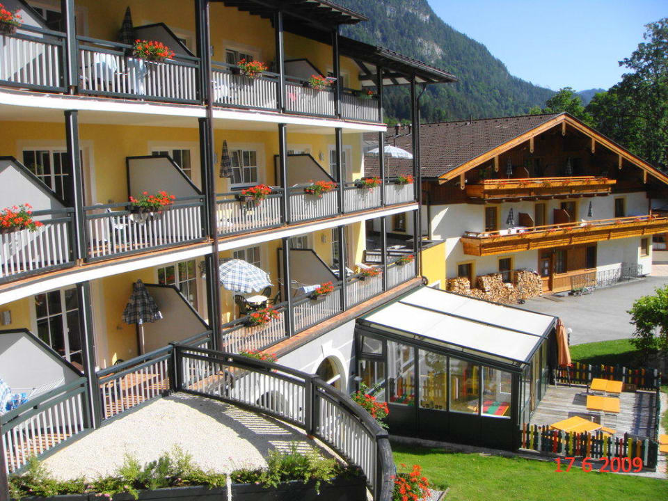 Der Sonnenbogen mit den Balkonen POST Family Resort