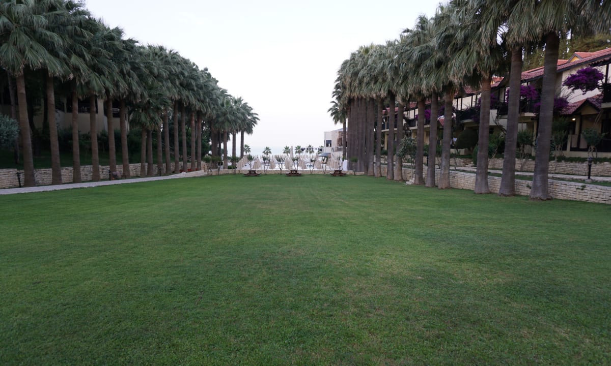 Gartenanlage Melas Holiday Village