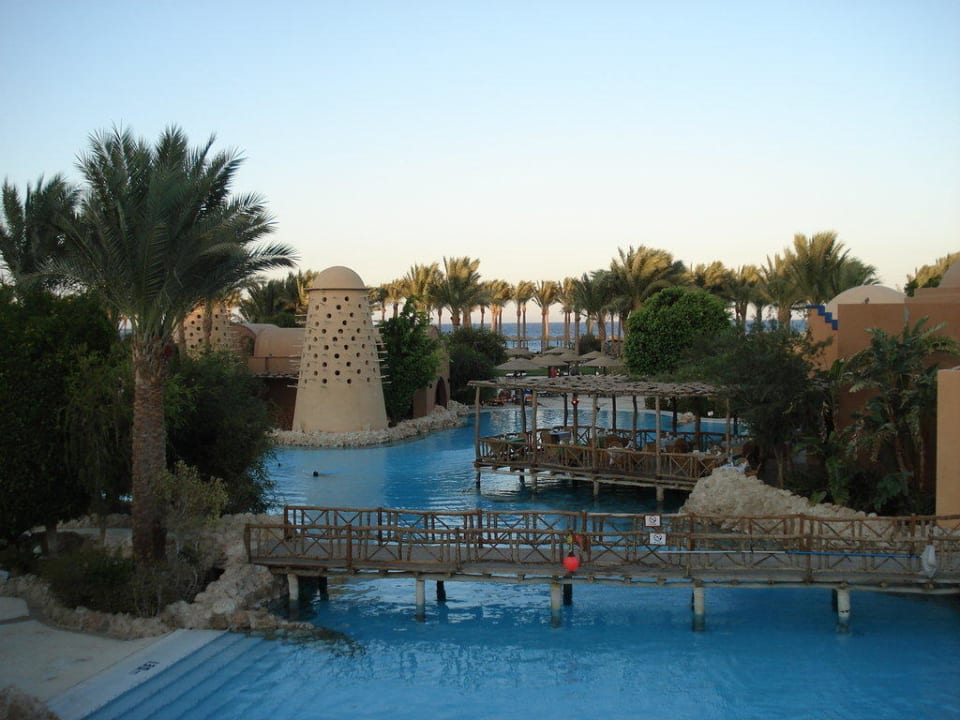 Schöne Poolansicht Grand Makadi