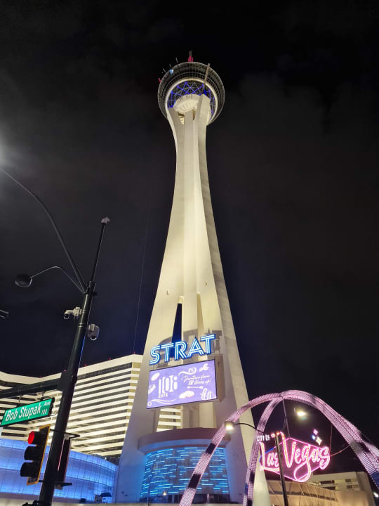 Außenansicht The STRAT Hotel, Casino and SkyPod
