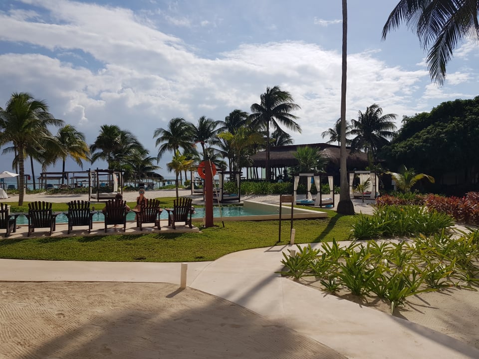 Pool Akumal Bay Beach & Wellness Resort