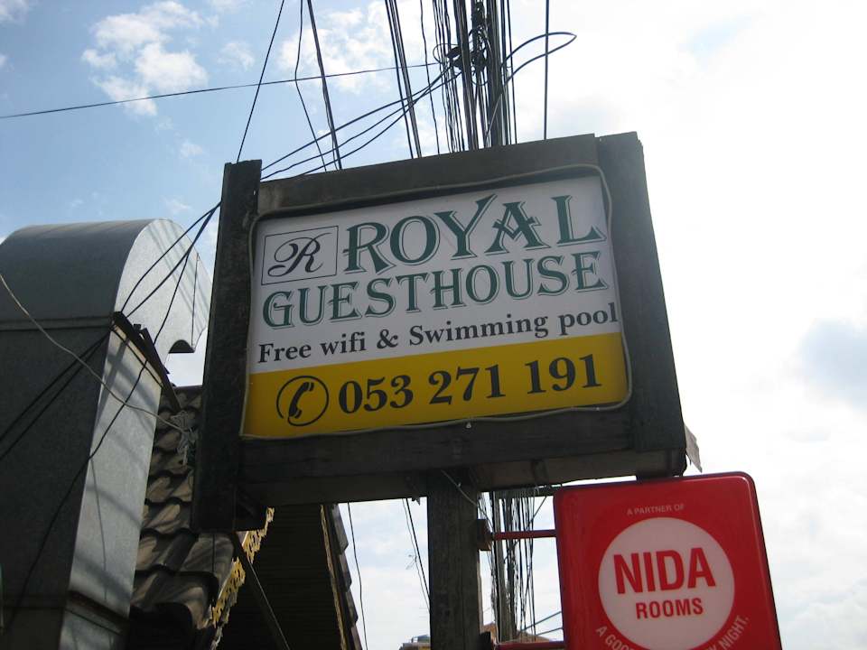 Hotelschild The Royal Guesthouse