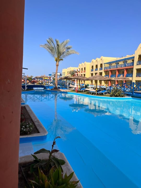 Pool Hotel Titanic Palace