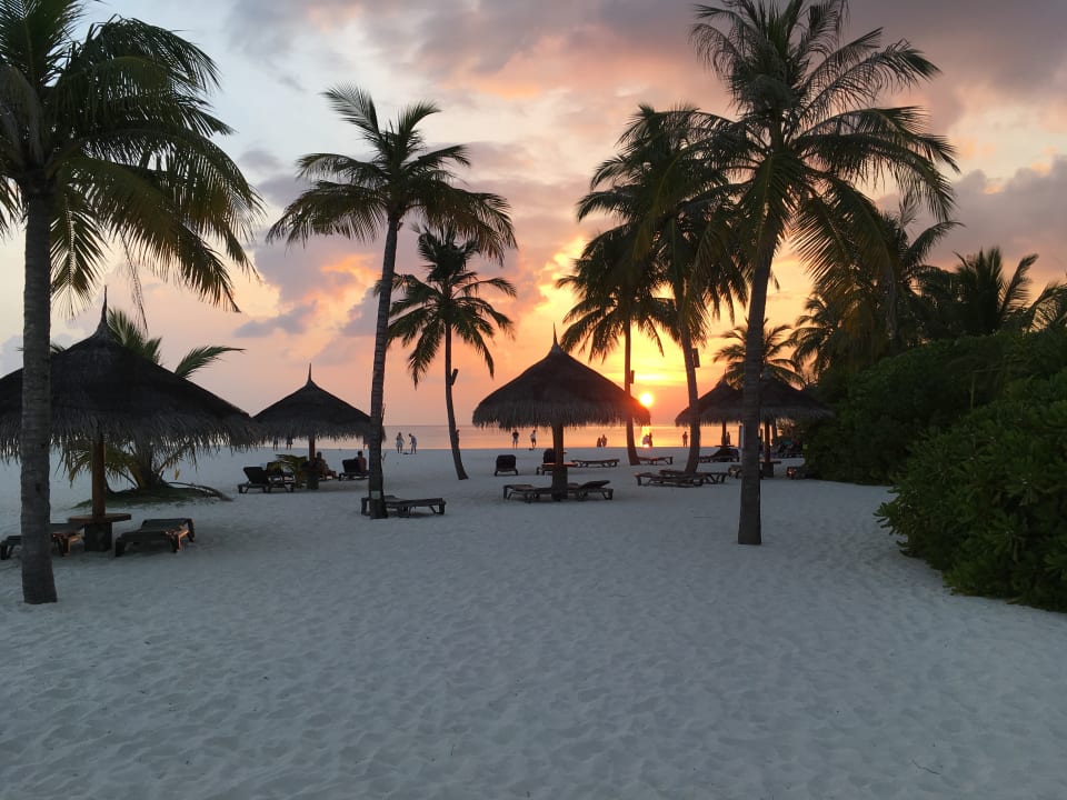 Strand Kuredu Island Resort & Spa