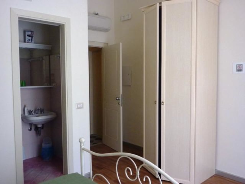 Arsella Arsella House