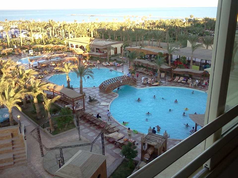 Widok z lobby  Riviera Aqua Park Resort