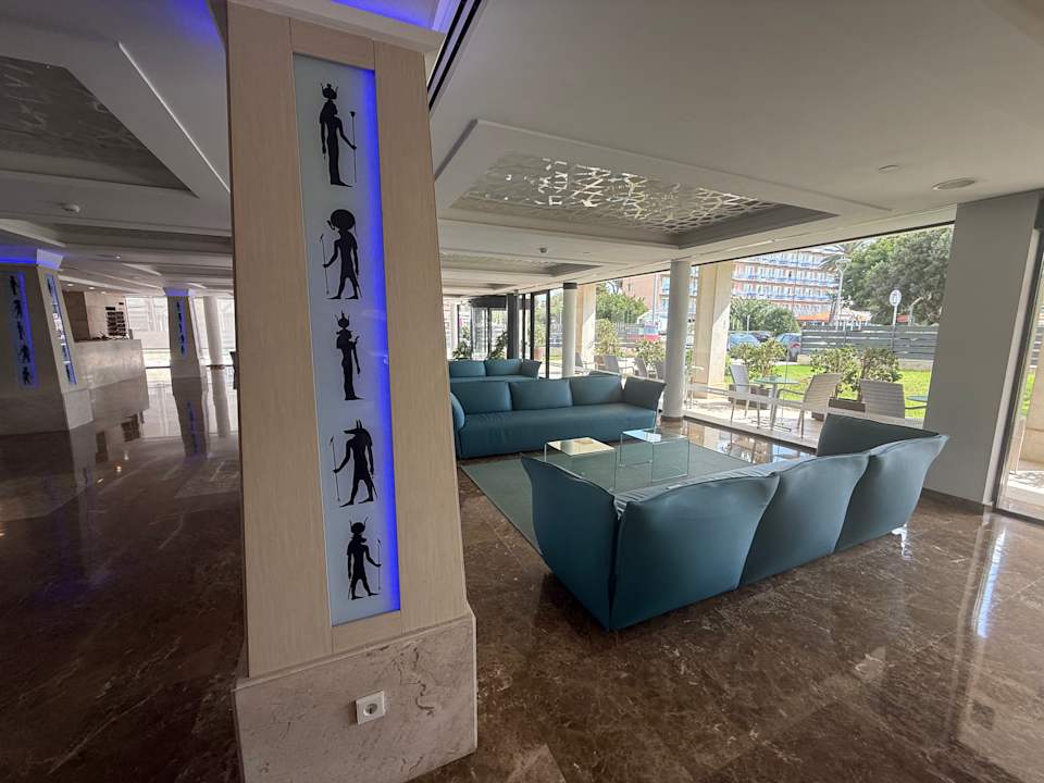 Lobby Hotel Luxor
