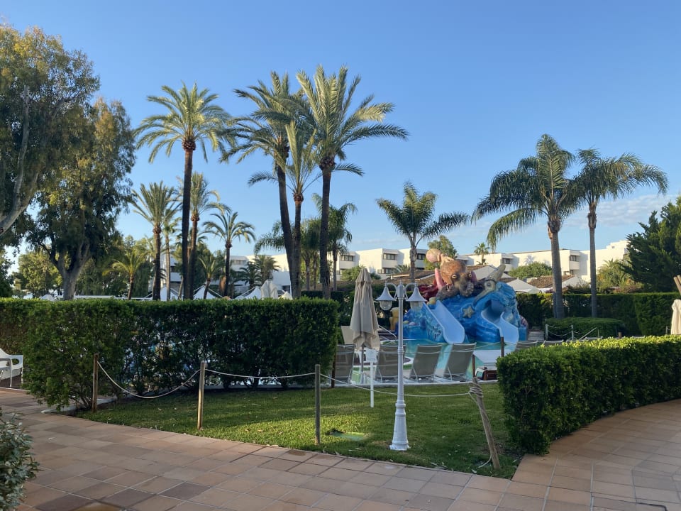 Gartenanlage Iberostar Waves Ciudad Blanca