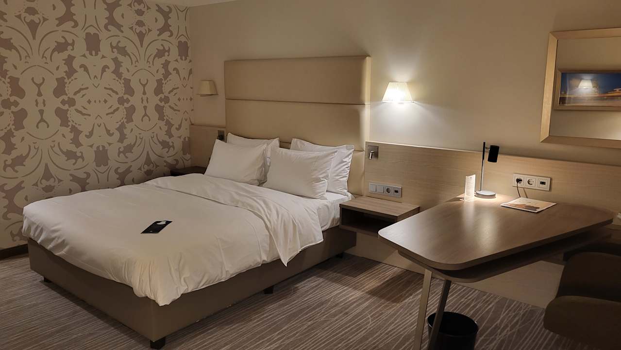 Zimmer DoubleTree by Hilton Hannover Schweizerhof