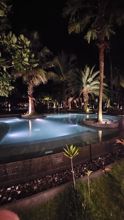 Pool La Flora Khao Lak