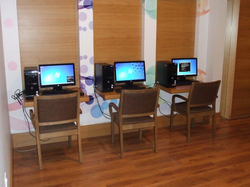 Computerecke Commodore Elite Suites & Spa - Adults only