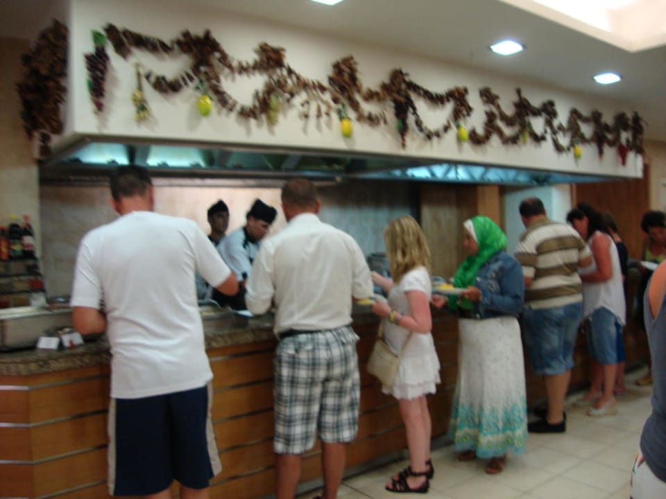 Jeden Abend lange Schlangen  Aqua Fantasy Aquapark Hotel & Spa