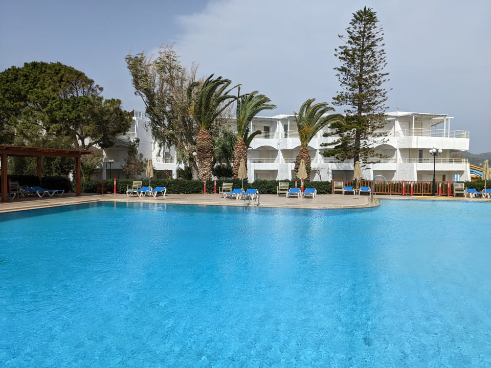 Pool Apollonia Beach Resort & Spa