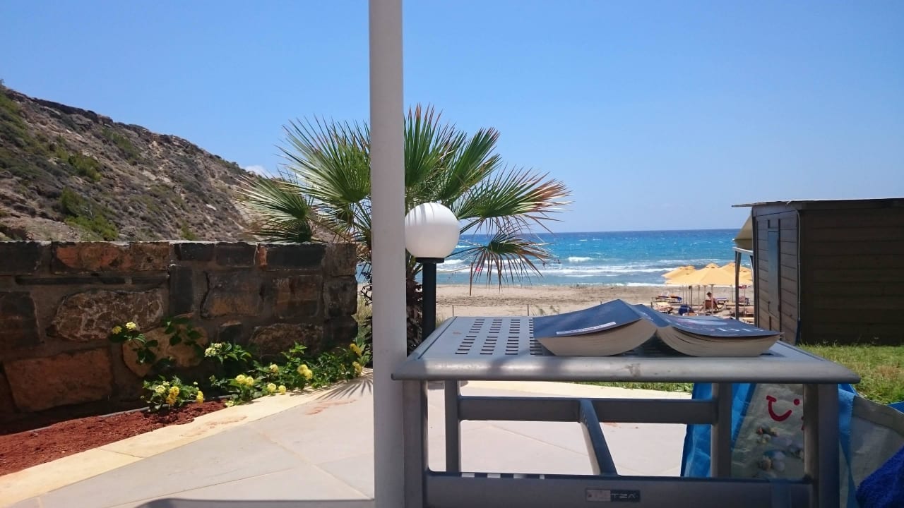 Strand vom Pool aus Atlantica Mikri Poli Crete