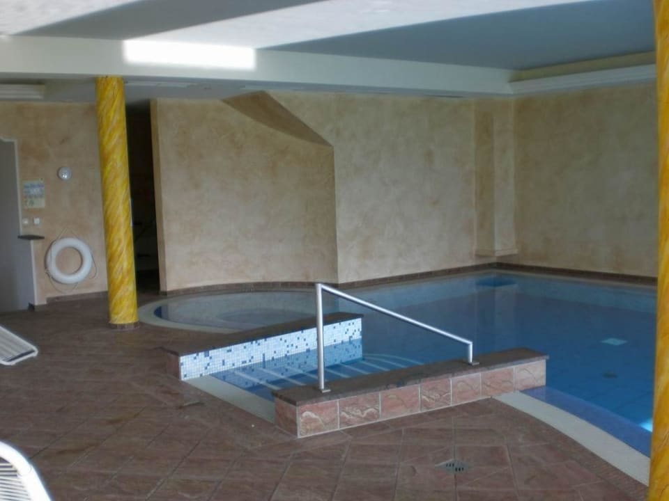 Panorama Hallenbad Naturhotel Reissenlehen