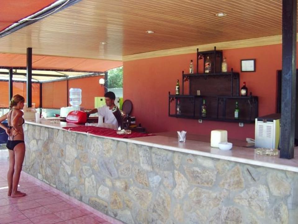 Beach Bar Hotel Royal Garden Beach
