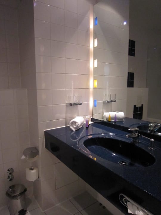 Badezimmer INNSIDE by Meliá Bremen