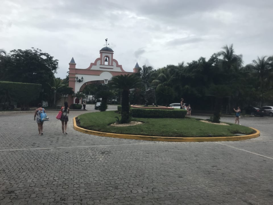 Außenansicht Hotel Riu Tequila