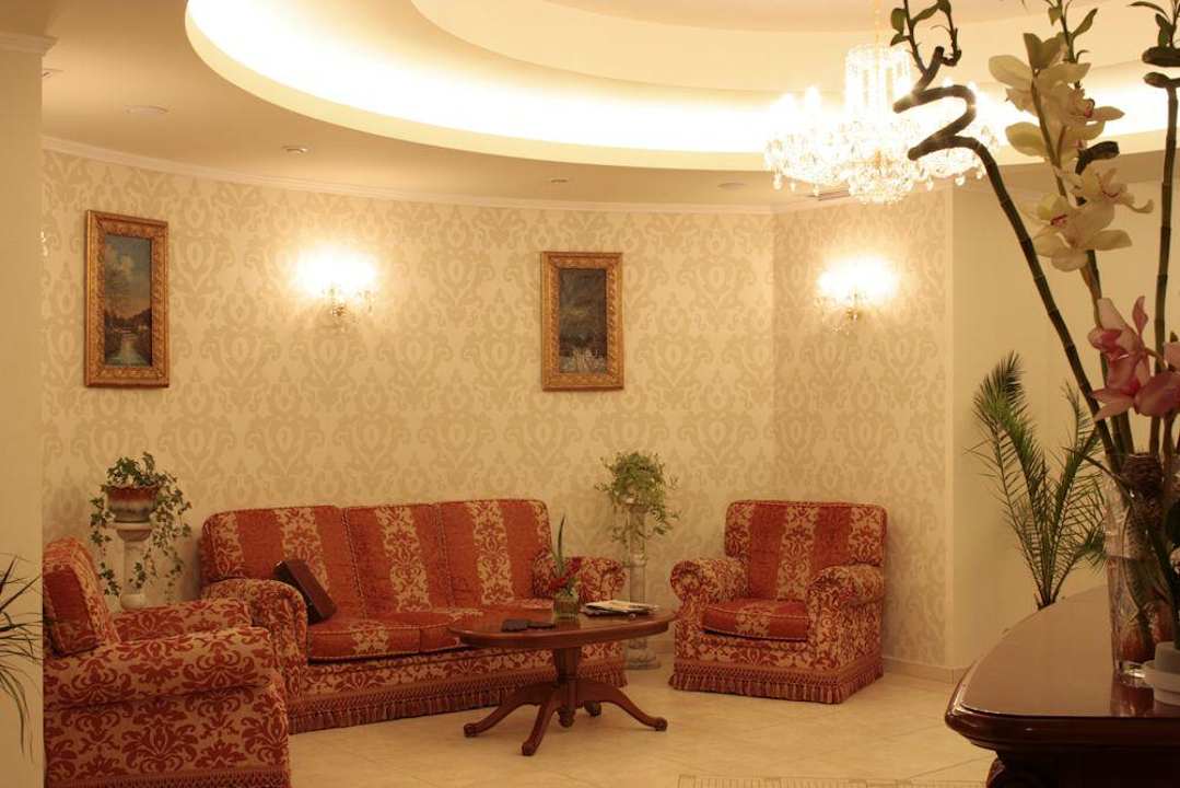 Lobby/Entrance Hotel Maxim