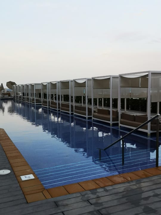 Pool Zafiro Cala Mesquida