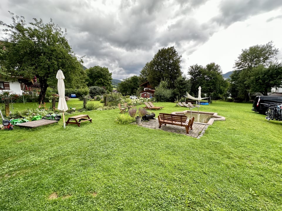 Gartenanlage Gästehaus beim Nuihausa