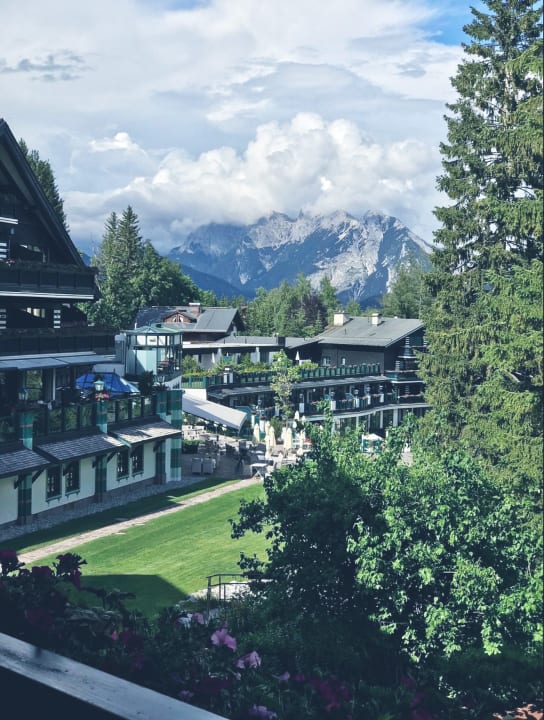 Außenansicht Alpin Resort Sacher Seefeld-Tirol